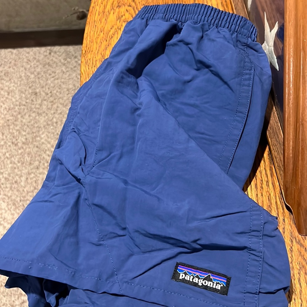 Patagonia navy shorts with liner S